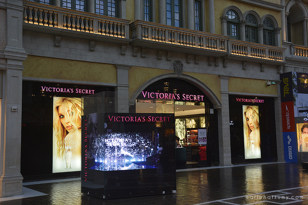 Shopping at the Venetian